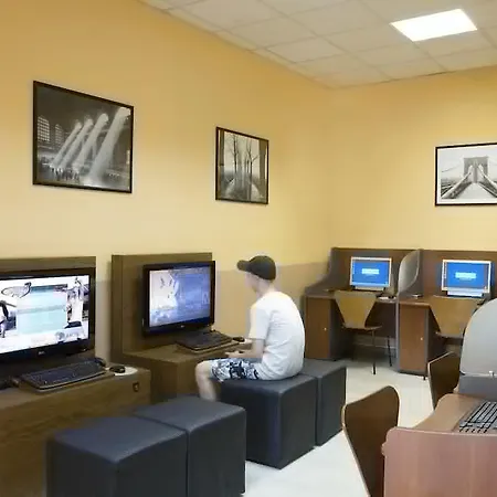 إتش 10 سالاوريز بالاس سالو